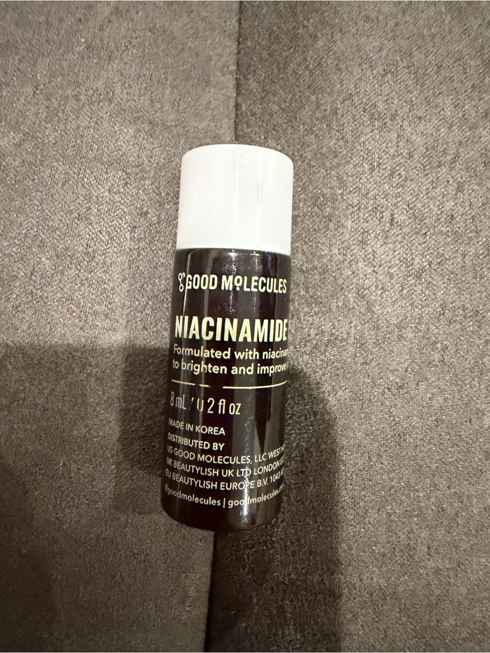 Good Molecules Niacinamide - White & Dark Brown Bottle